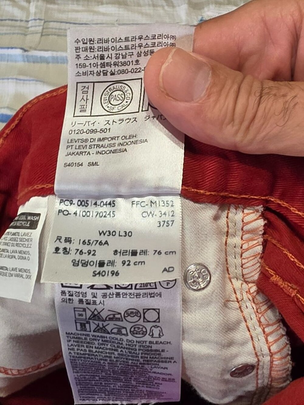 Custom Cut Levi’s 514 Red Denim Shorts – W30 - Picture 10 of 10